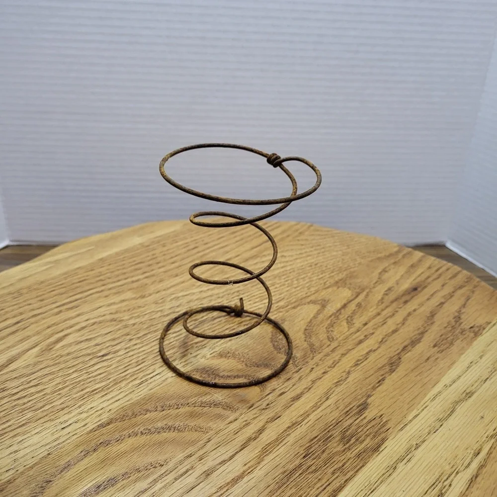 VTG Rusty Hourglass Metal Coil Old Bed Springs Lot Of 12 Pc. 5